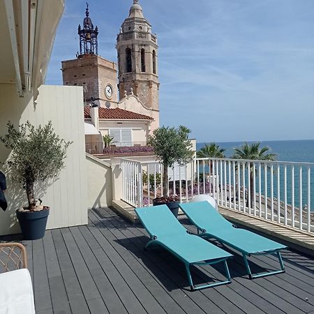 Apartamento Ático con Fantásticas Vistas al Mar y la iglesia Sitges Exterior foto